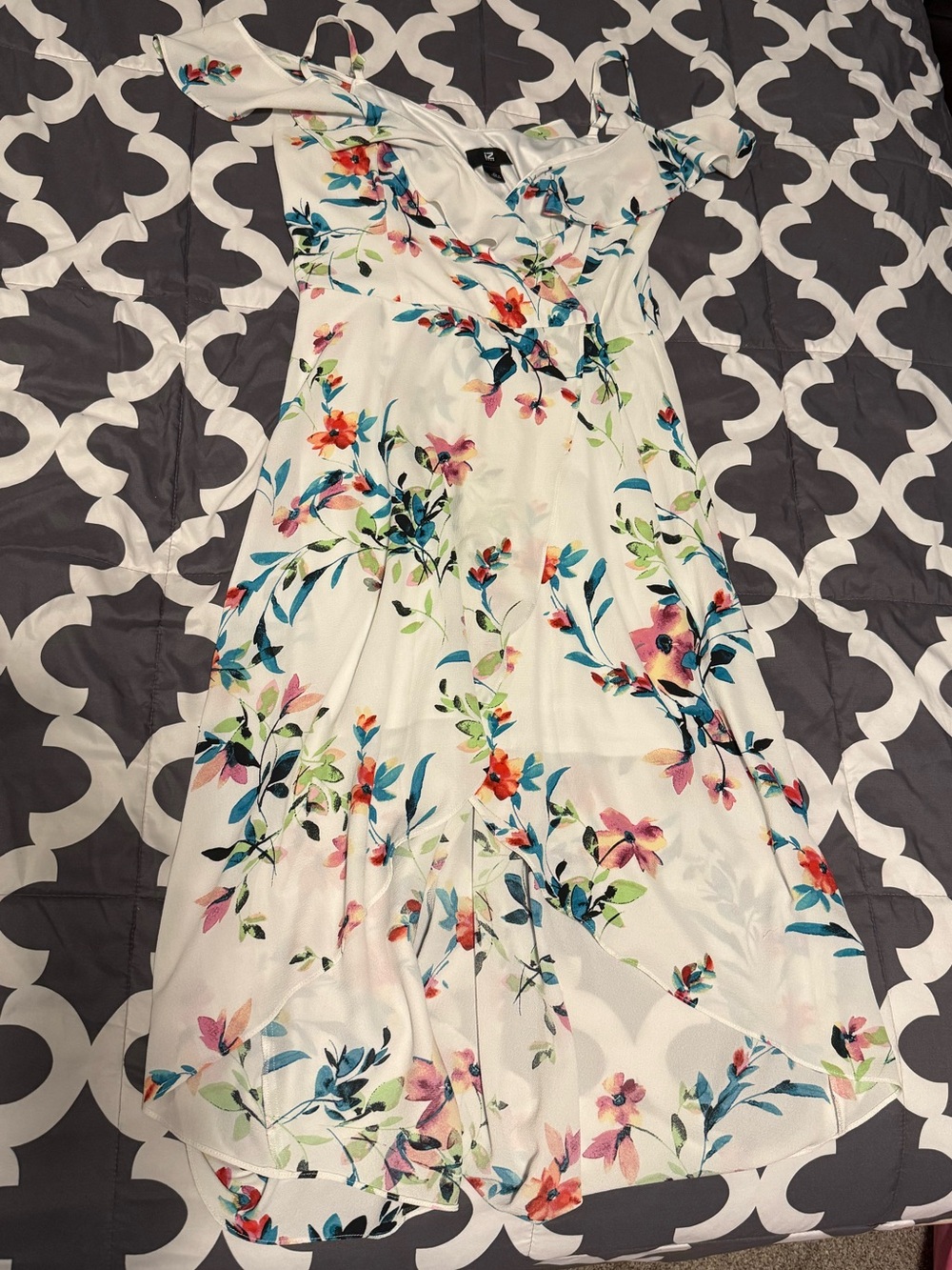 Iz Byer White One-Shoulder Floral Midi Wrap Dress